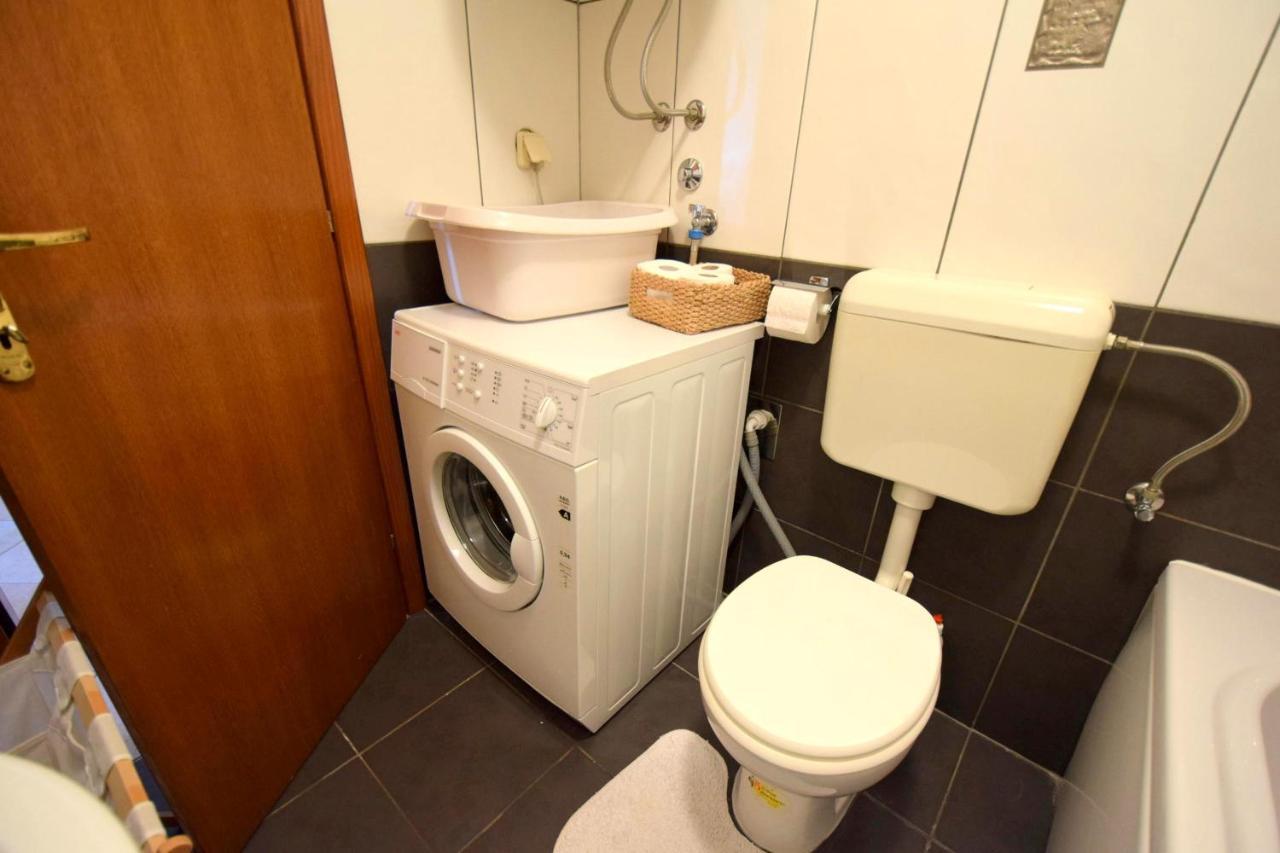 Apartment Mirela Malinska Dış mekan fotoğraf
